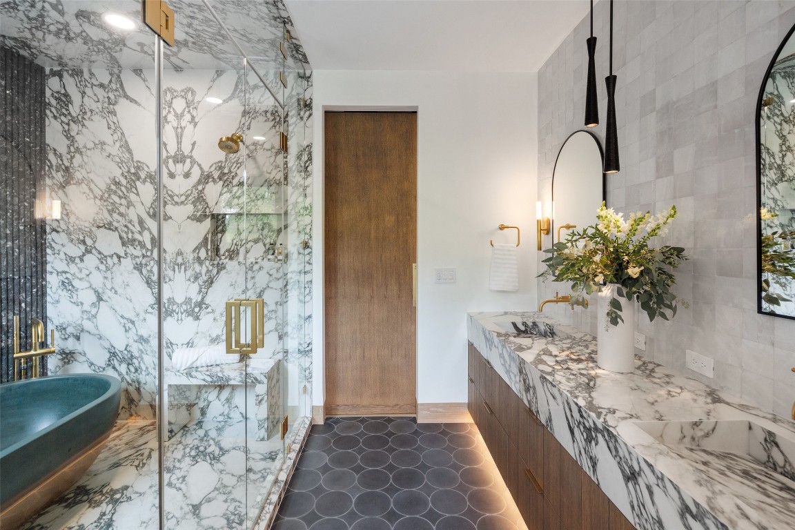 1106 W Monroe Street , Austin, TX, 78704 | 7408168 | Realty Texas LLC