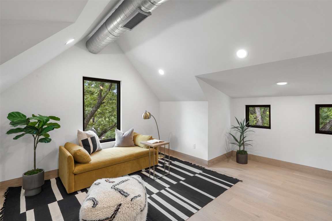 1106 W Monroe Street , Austin, TX, 78704 | 7408168 | Realty Texas LLC