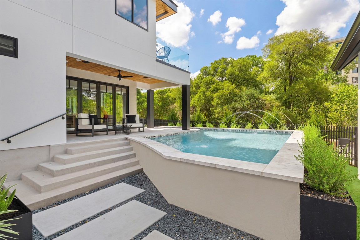 1106 W Monroe Street , Austin, TX, 78704 | 7408168 | Realty Texas LLC