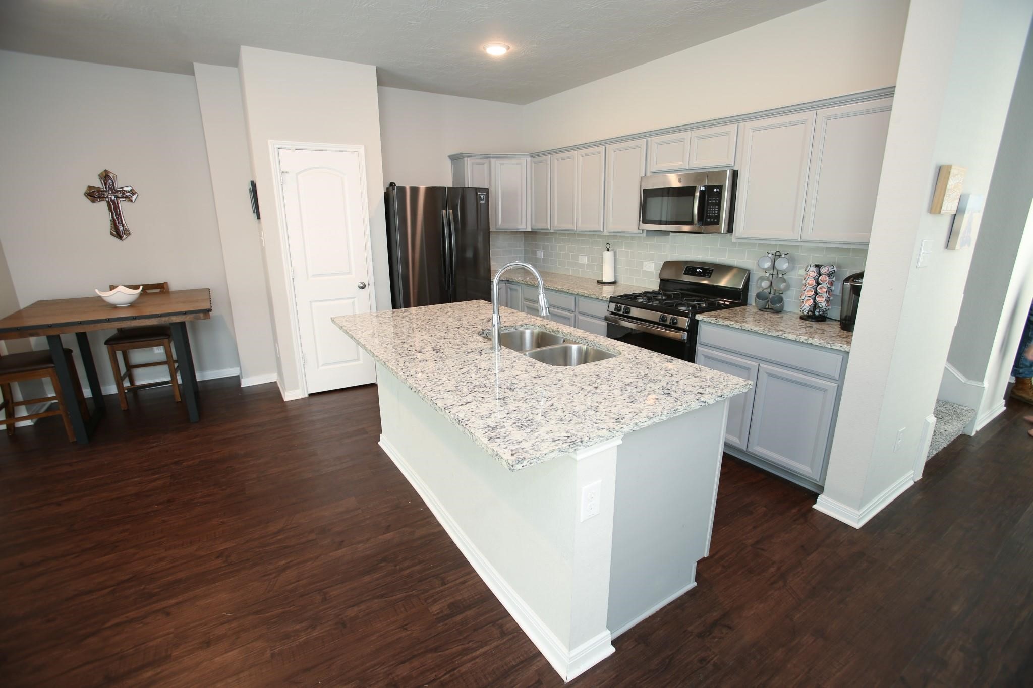 115 Austin Road , Angleton, TX, 77515 | 17365898 | Realty Texas LLC