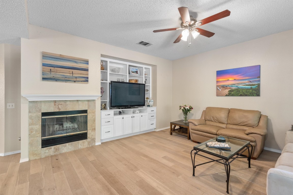 402 Sophie Court , Pflugerville, TX, 78660 | 3198622 | Realty Texas LLC