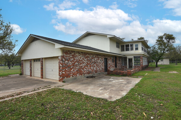 2401 Spanish Oak Trail , Round Rock, TX, 78681 | 2981730 | Realty Texas LLC