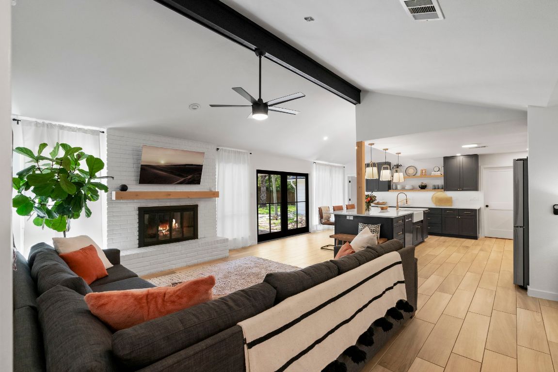 10100 Dobbin Drive , Austin, TX, 78748 | 6357151 | Realty Texas LLC