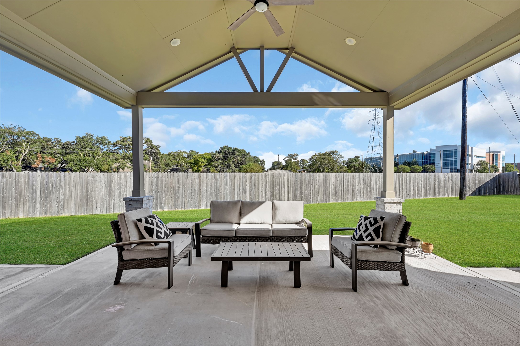 7827 Leighton Trail , Pasadena, TX, 77505 | 86230949 | Realty Texas LLC
