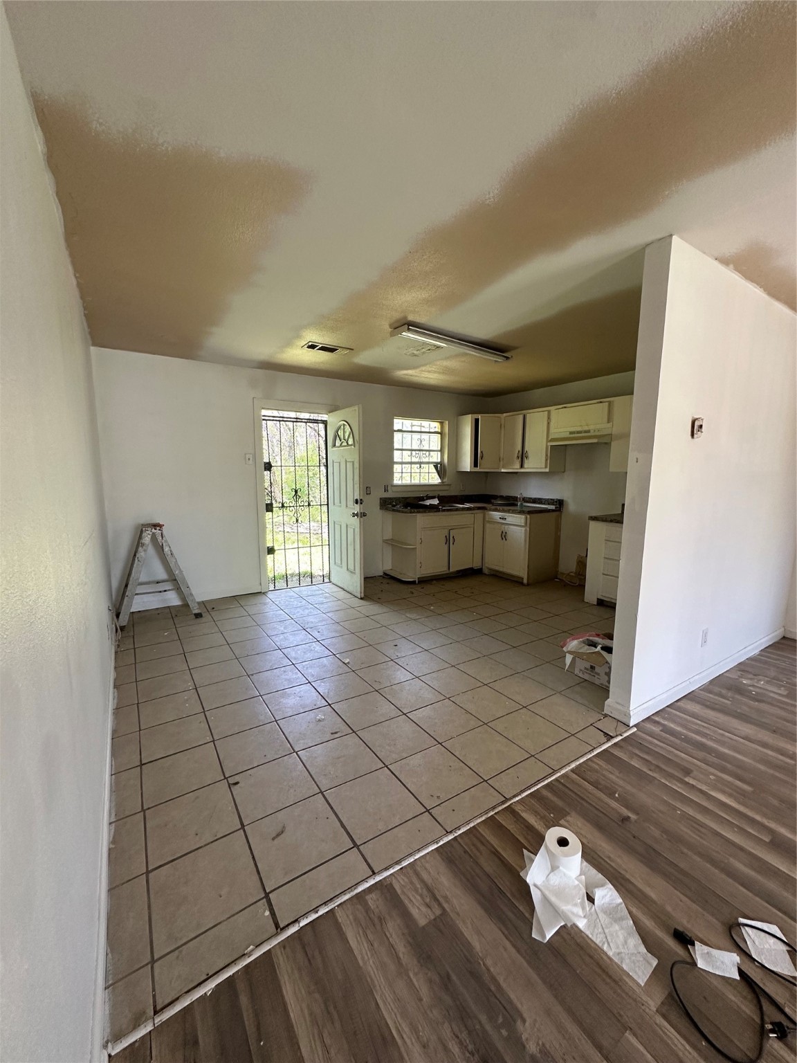 2715 Prosperity Avenue , Dallas, TX, 75216 | 20892604 | Realty Texas LLC