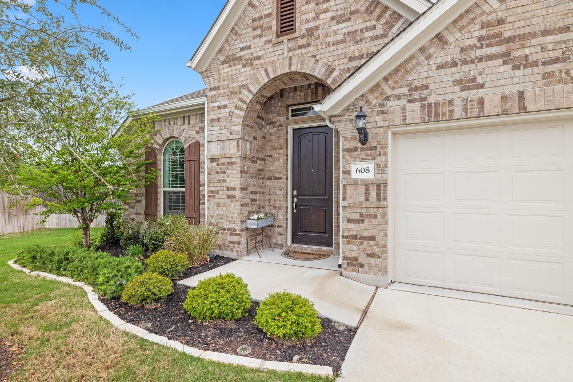 608 Roaming Drive , Hutto, TX, 78634 | 7650922 | Realty Texas LLC