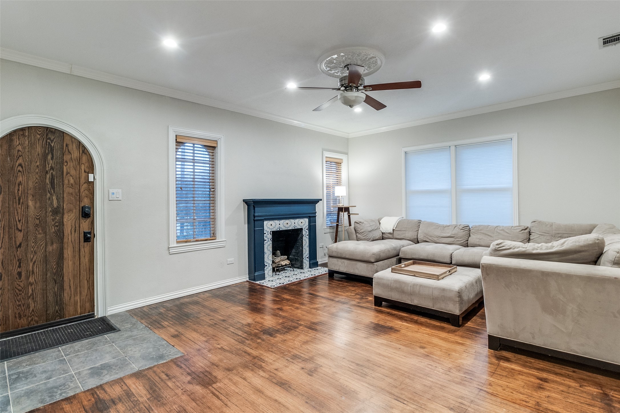 5322 Denton Drive , Dallas, TX, 75235 | 20890691 | Realty Texas LLC