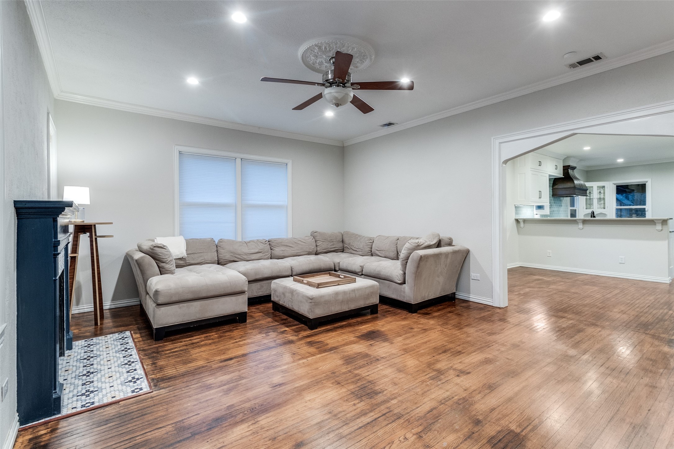 5322 Denton Drive , Dallas, TX, 75235 | 20890691 | Realty Texas LLC