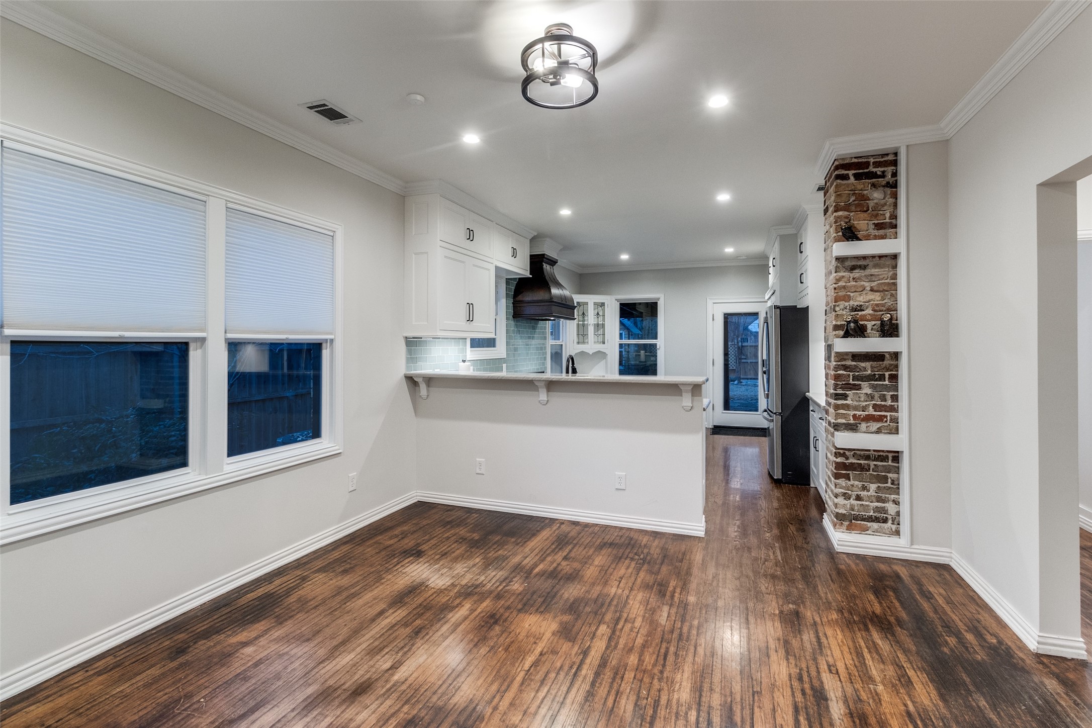 5322 Denton Drive , Dallas, TX, 75235 | 20890691 | Realty Texas LLC
