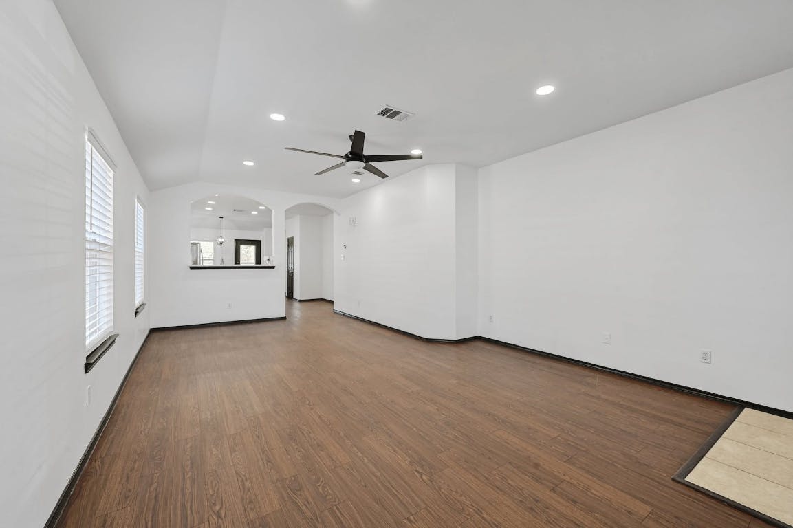 2125 Boyds Way , Austin, TX, 78748 | 9548048 | Realty Texas LLC