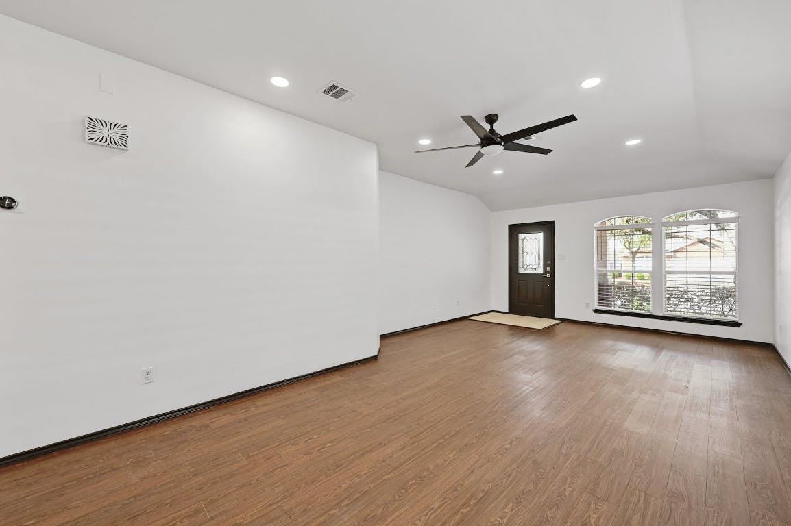2125 Boyds Way , Austin, TX, 78748 | 9548048 | Realty Texas LLC