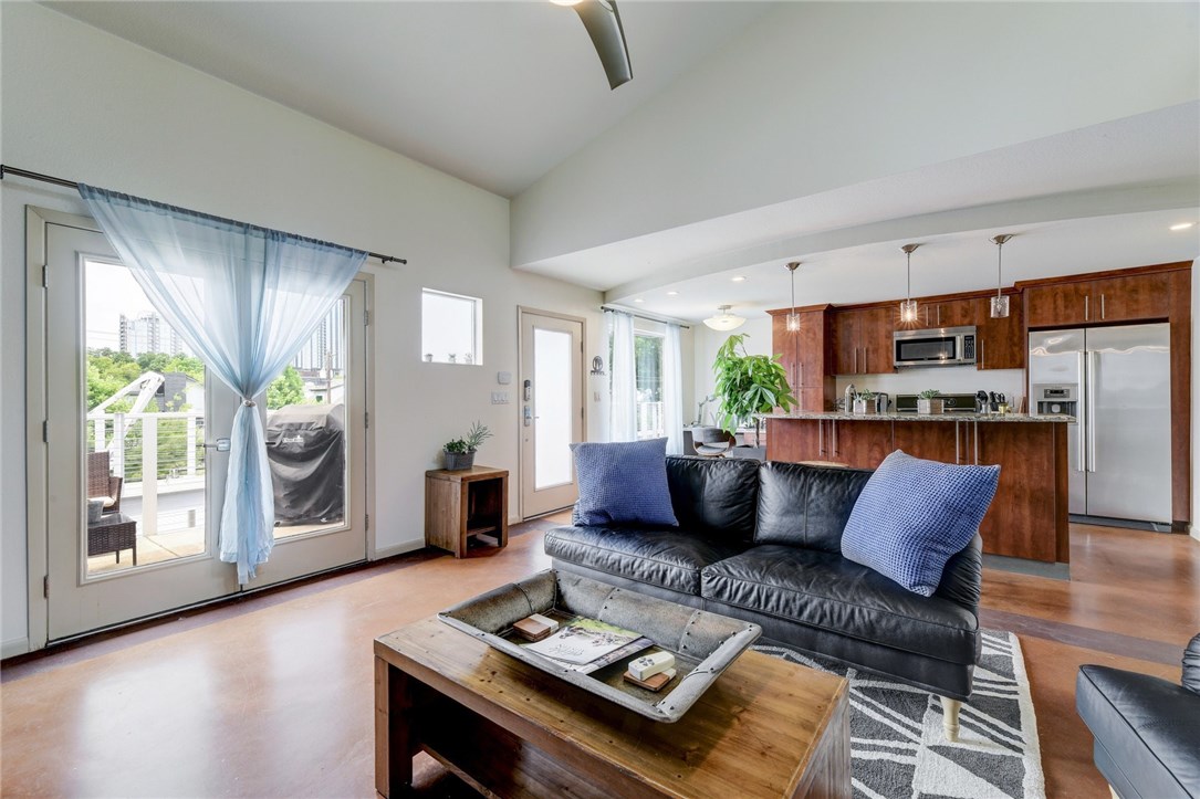 41 Waller Street 305 , Austin, TX, 78702 | 4046207 | Realty Texas LLC