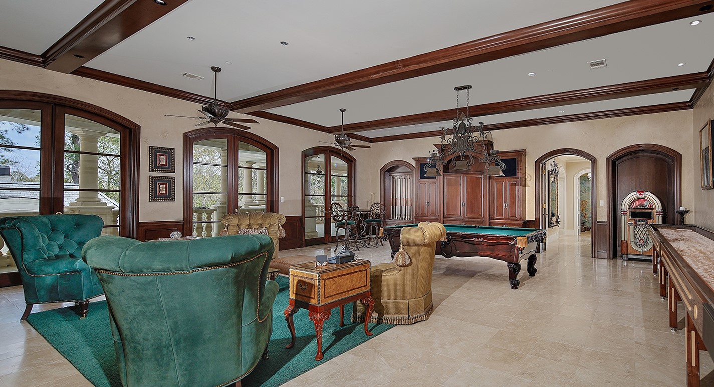 88 W Grand Regency Circle , The Woodlands, TX, 77382 | 85369772 | Realty Texas LLC