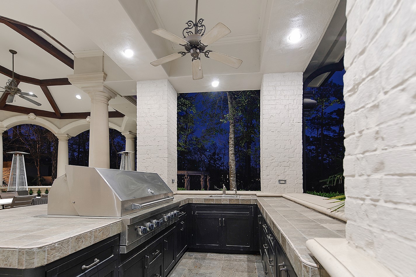88 W Grand Regency Circle , The Woodlands, TX, 77382 | 85369772 | Realty Texas LLC