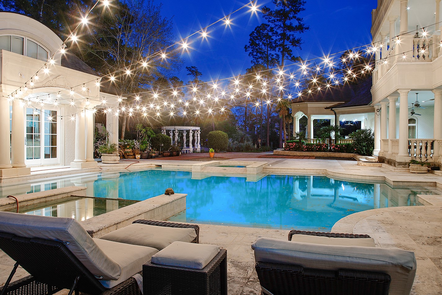 88 W Grand Regency Circle , The Woodlands, TX, 77382 | 85369772 | Realty Texas LLC