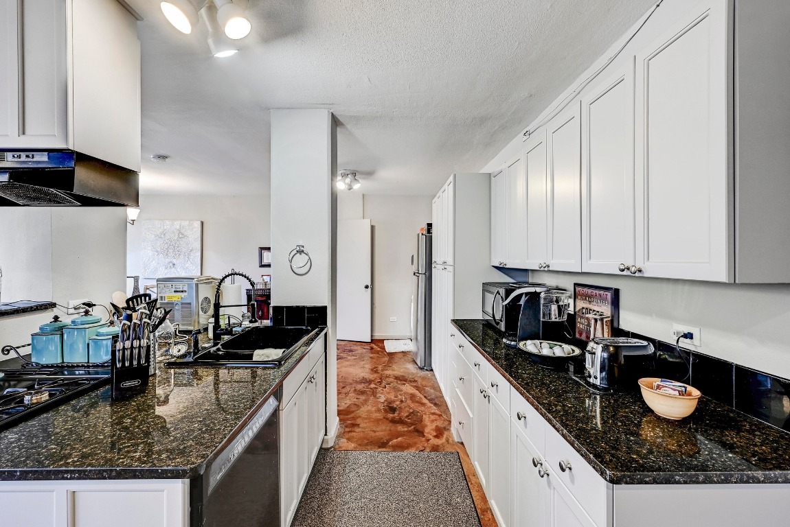 1212 Guadalupe Street 801 , Austin, TX, 78701 | 9145896 | Realty Texas LLC
