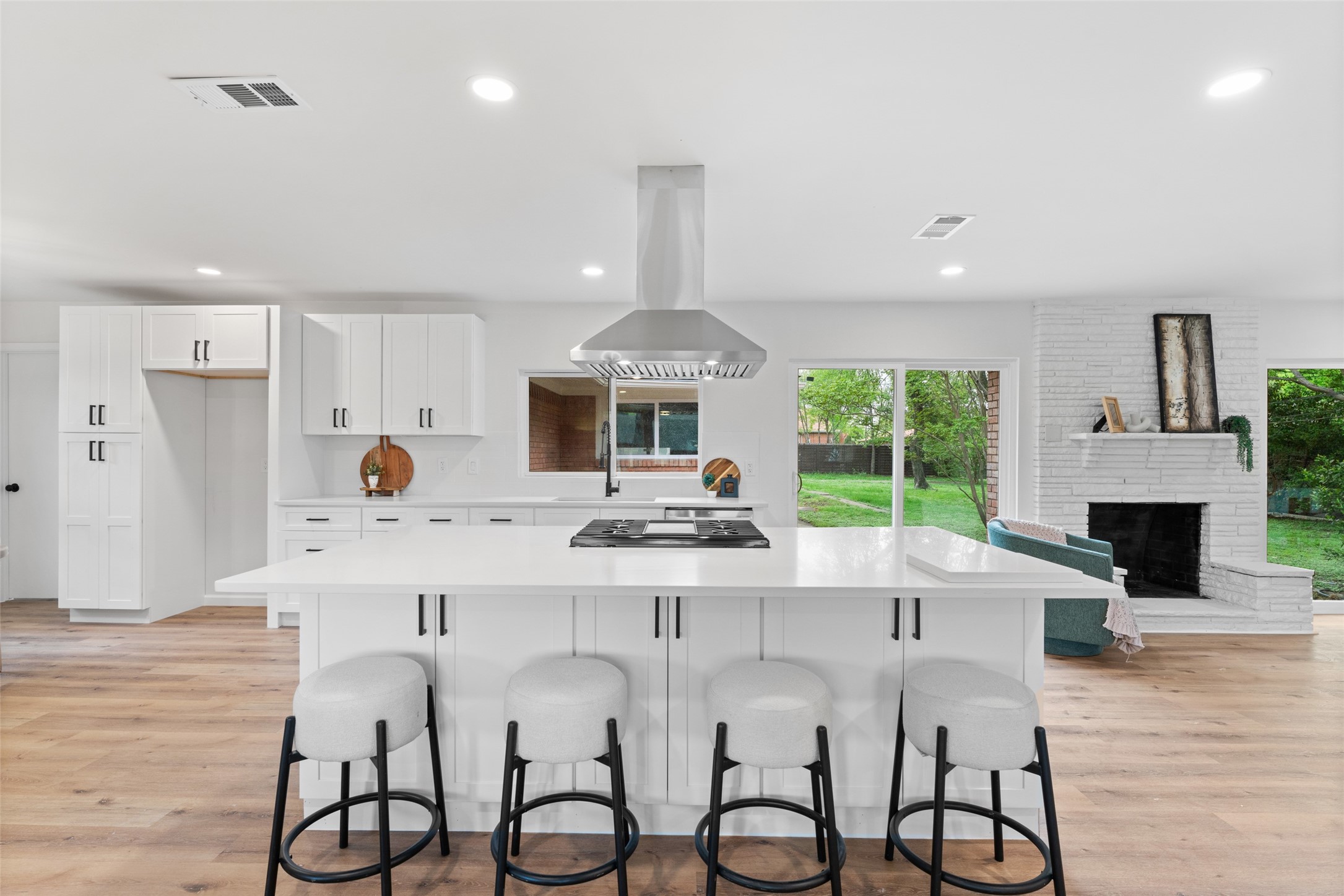 729 Town Creek Drive , Dallas, TX, 75232 | 20893258 | Realty Texas LLC