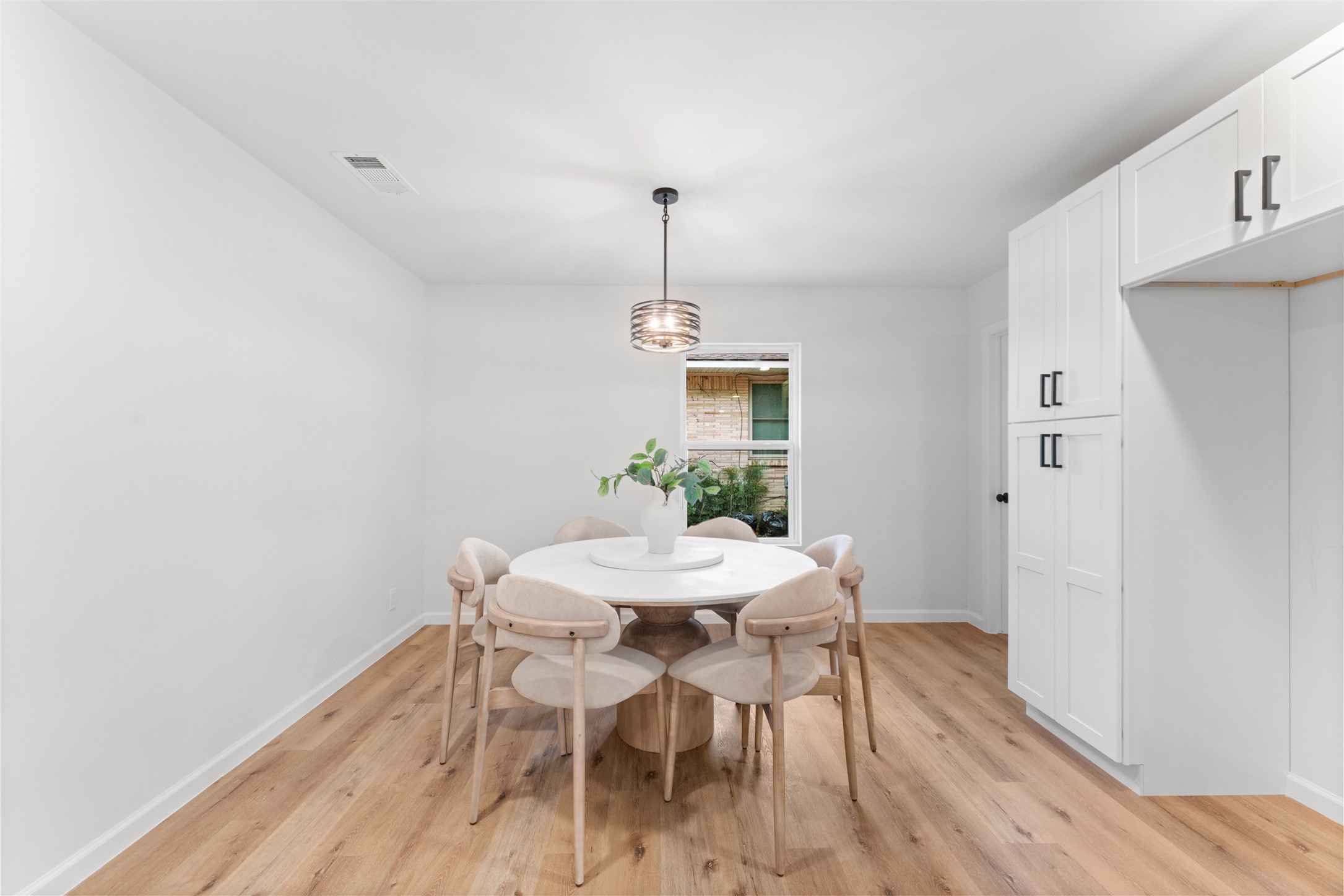 729 Town Creek Drive , Dallas, TX, 75232 | 20893258 | Realty Texas LLC