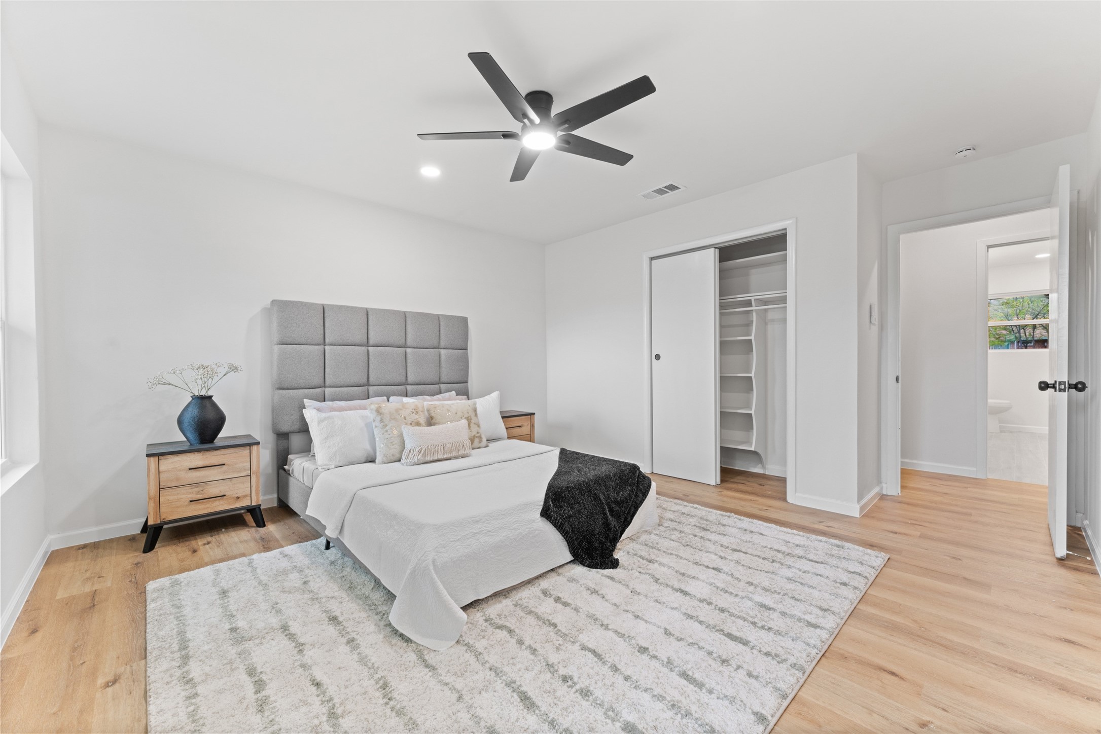 729 Town Creek Drive , Dallas, TX, 75232 | 20893258 | Realty Texas LLC