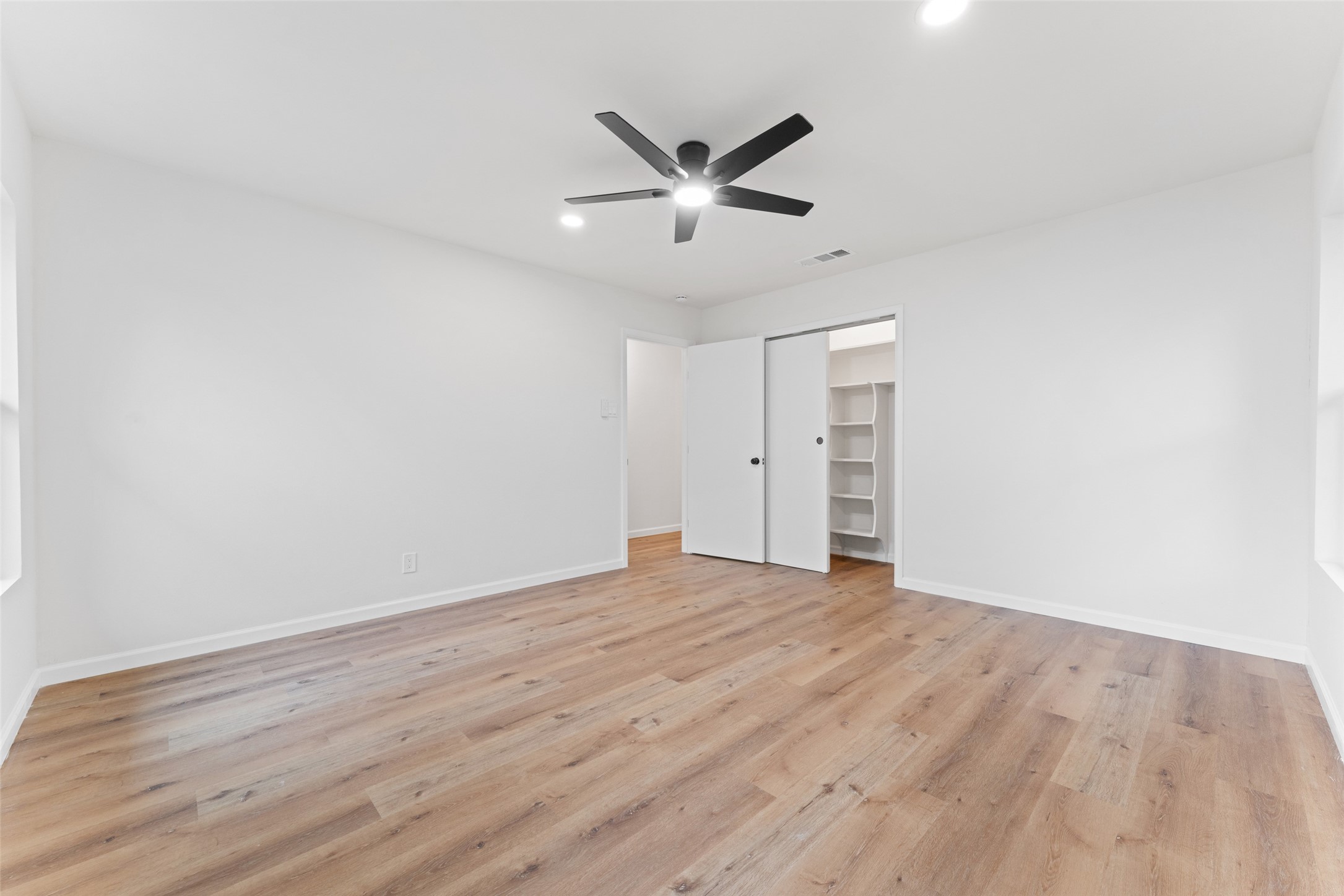 729 Town Creek Drive , Dallas, TX, 75232 | 20893258 | Realty Texas LLC