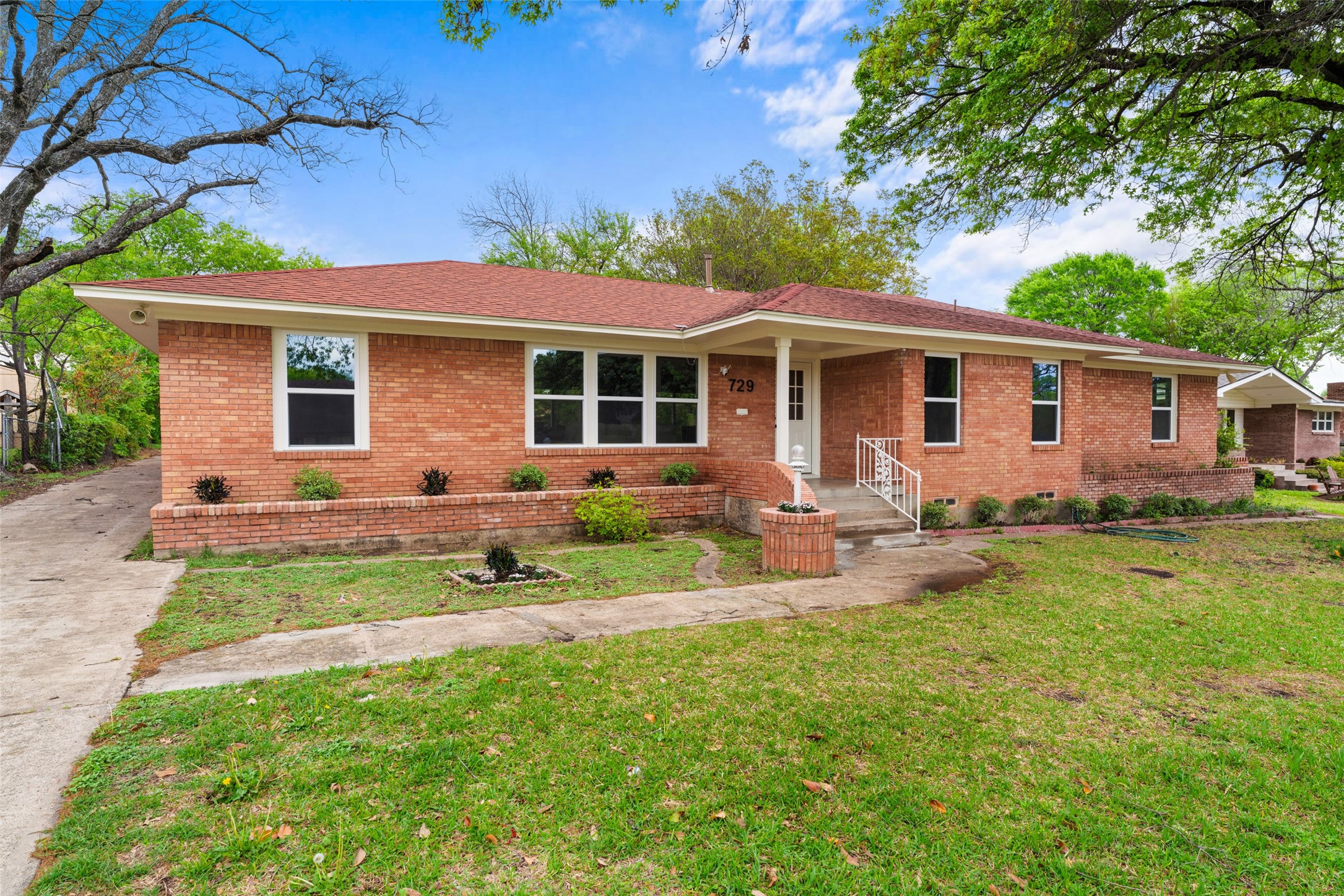 729 Town Creek Drive , Dallas, TX, 75232 | 20893258 | Realty Texas LLC