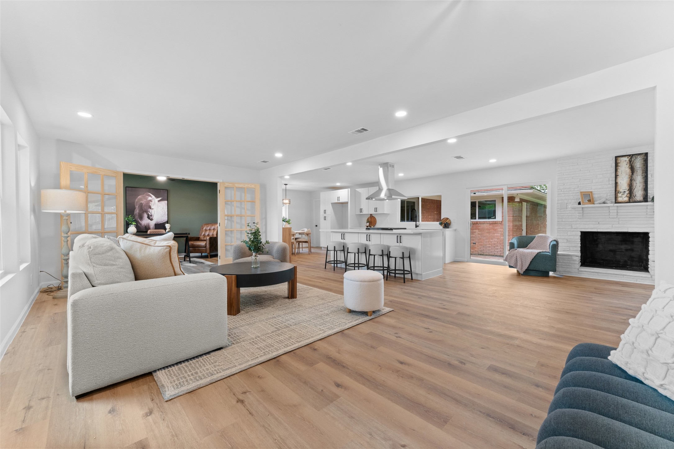 729 Town Creek Drive , Dallas, TX, 75232 | 20893258 | Realty Texas LLC
