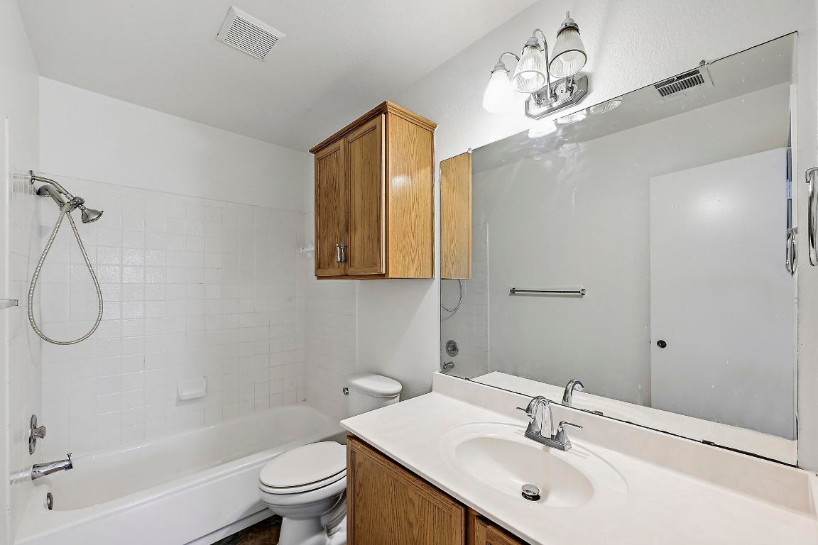 4142 Rockwood Drive, Lago Vista, TX, 78645 | 1103310 | Realty Texas LLC