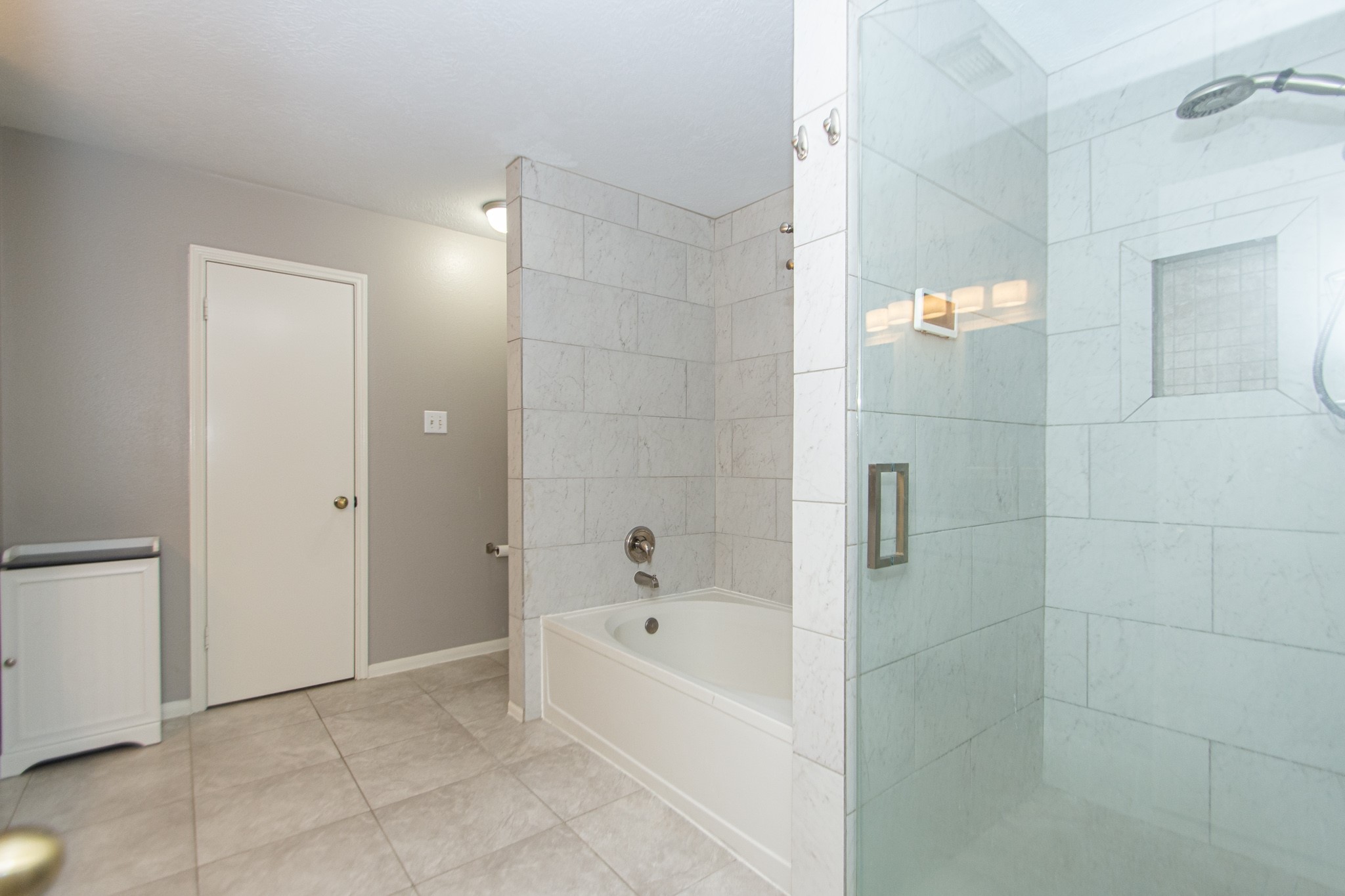 1710 Oak Valley Drive , Kemah, TX, 77565 | 35880360 | Realty Texas LLC