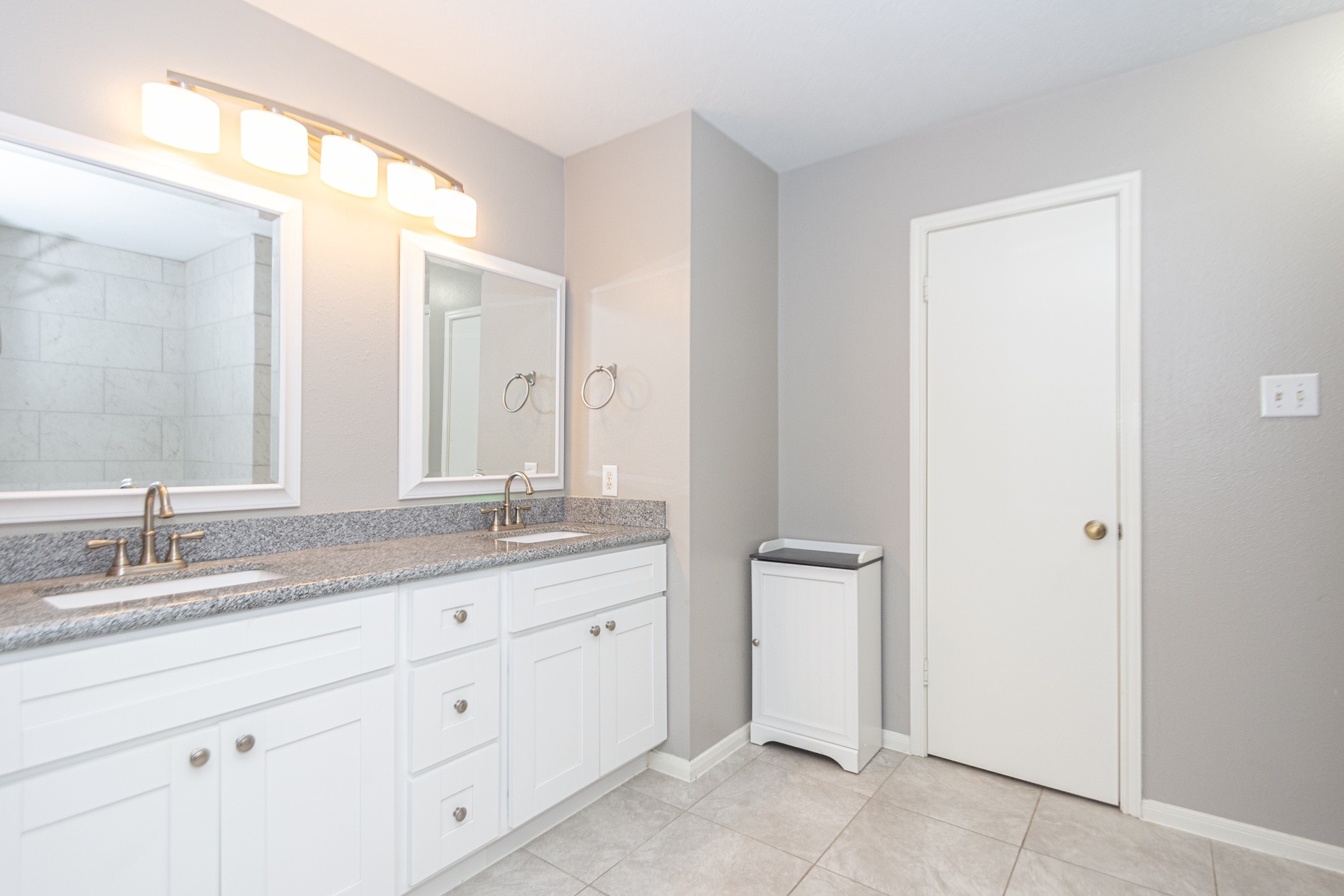 1710 Oak Valley Drive , Kemah, TX, 77565 | 35880360 | Realty Texas LLC