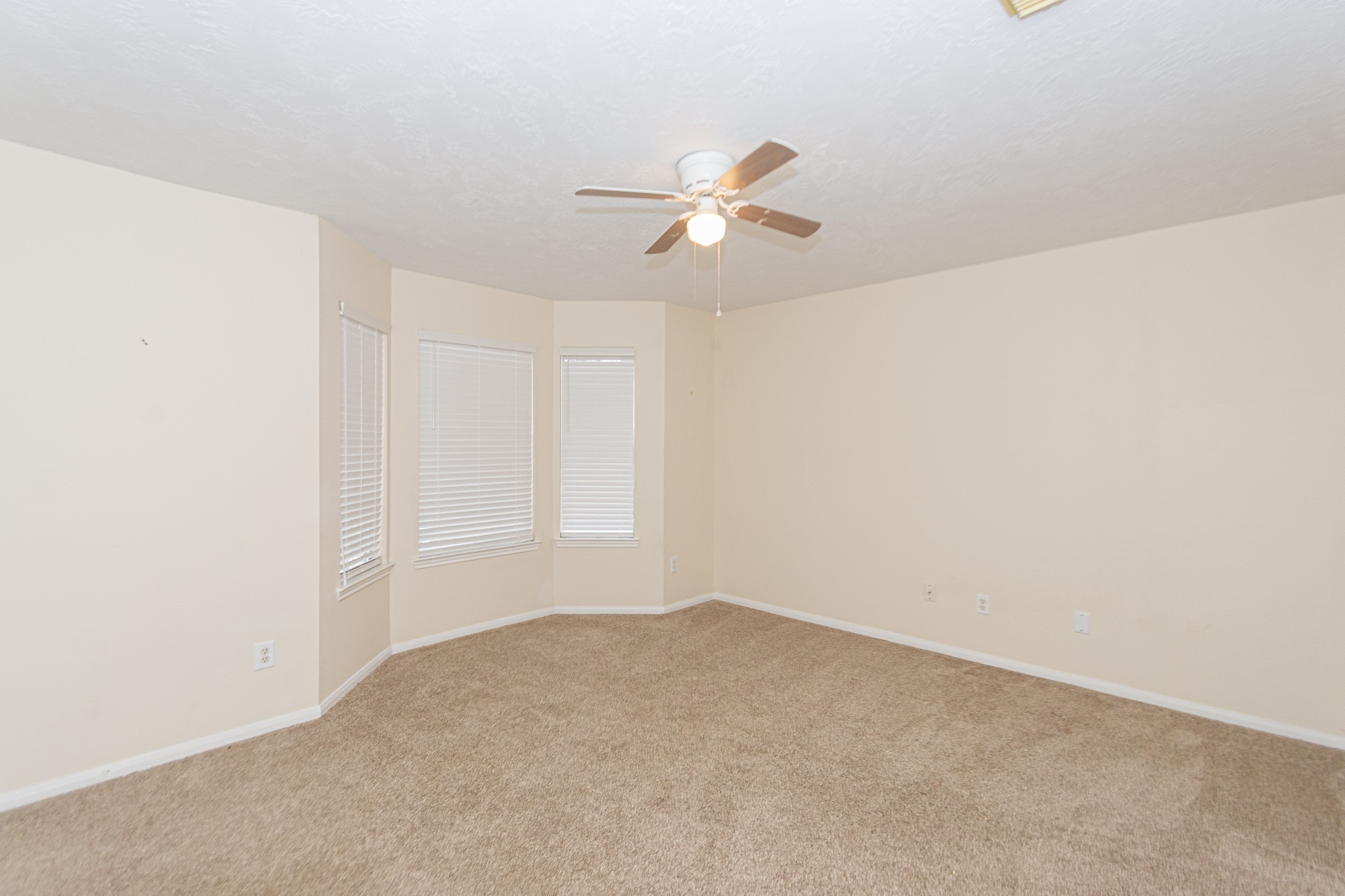 1710 Oak Valley Drive , Kemah, TX, 77565 | 35880360 | Realty Texas LLC