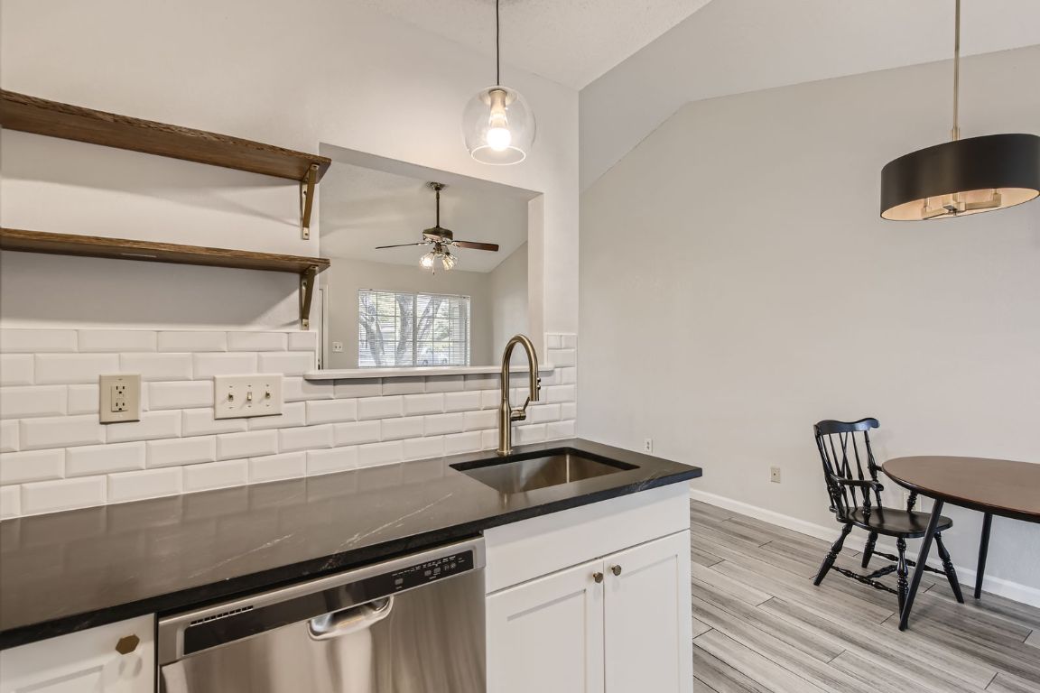 1015 E Yager Lane 141 , Austin, TX, 78753 | 4179444 | Realty Texas LLC