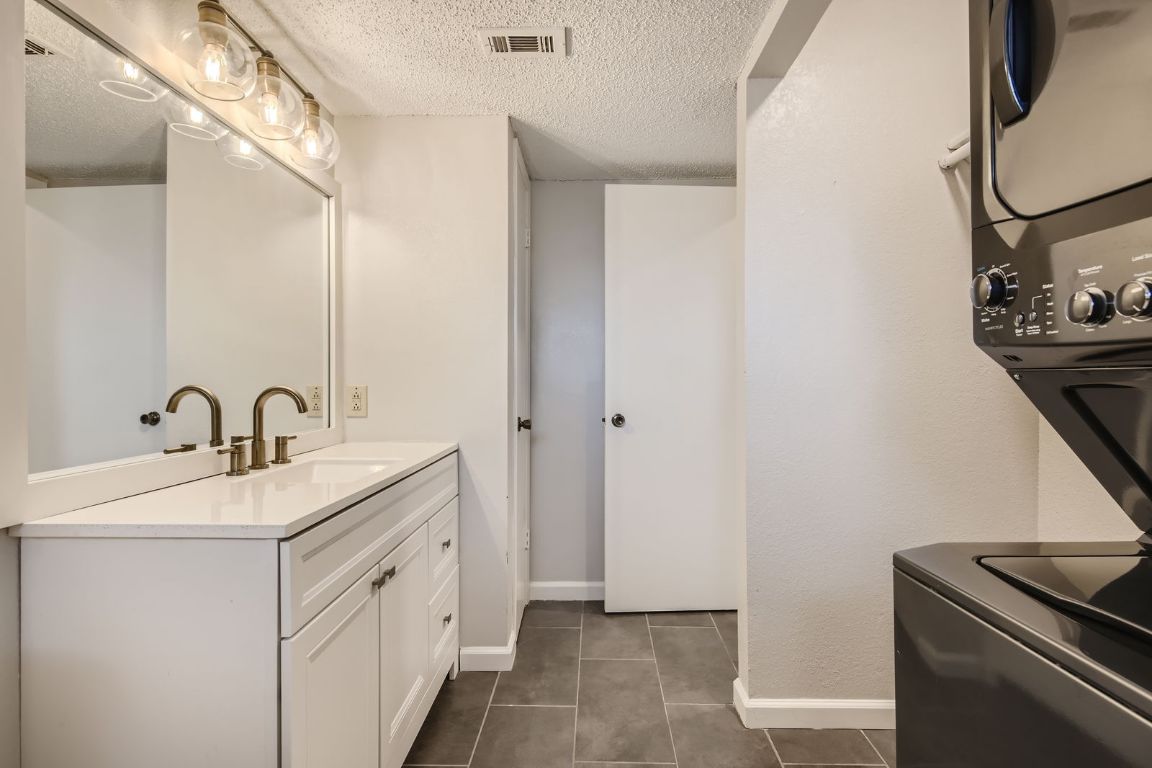 1015 E Yager Lane 141 , Austin, TX, 78753 | 4179444 | Realty Texas LLC