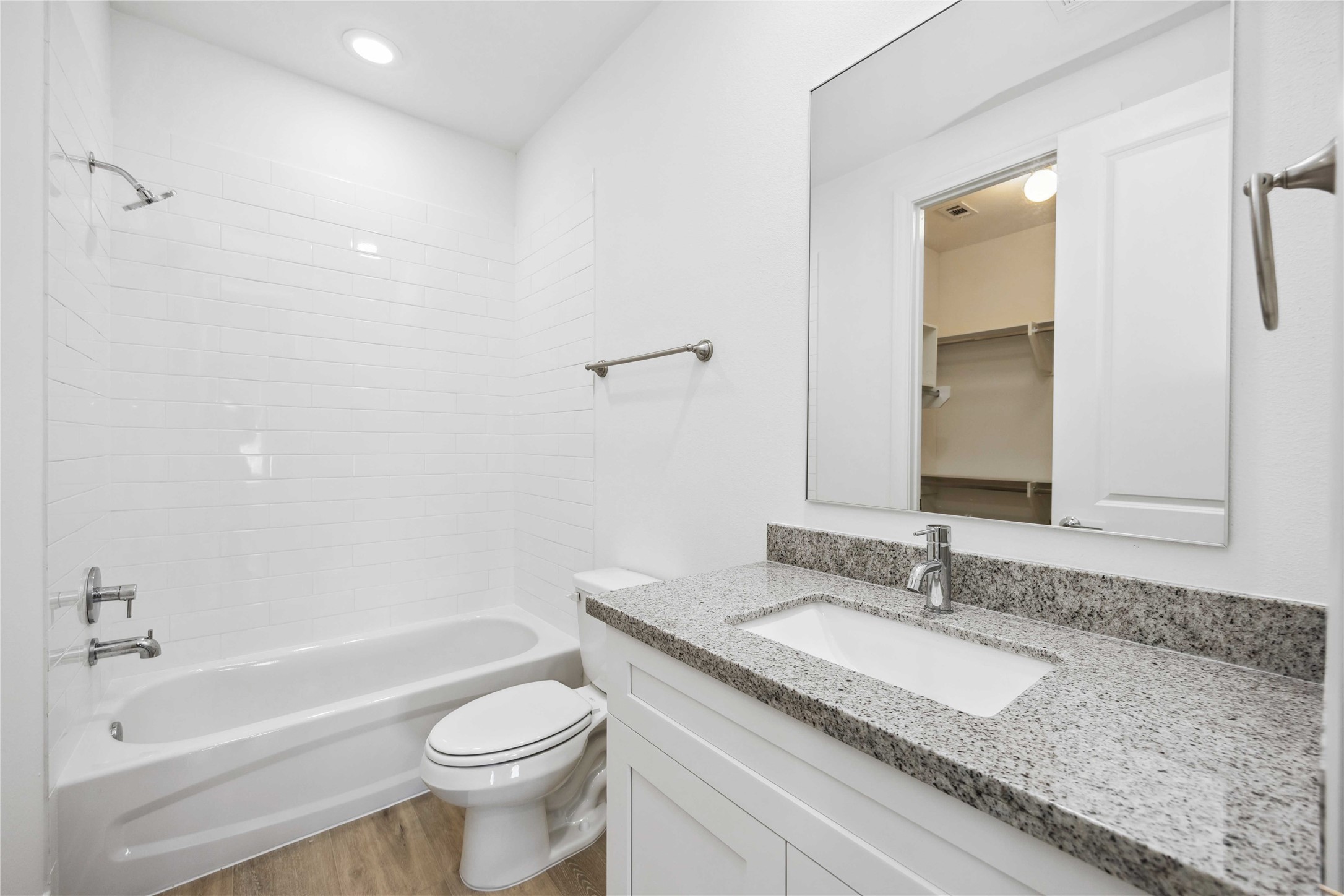 5111 Briscoe Street A , Houston, TX, 77033 | 96304671 | Realty Texas LLC
