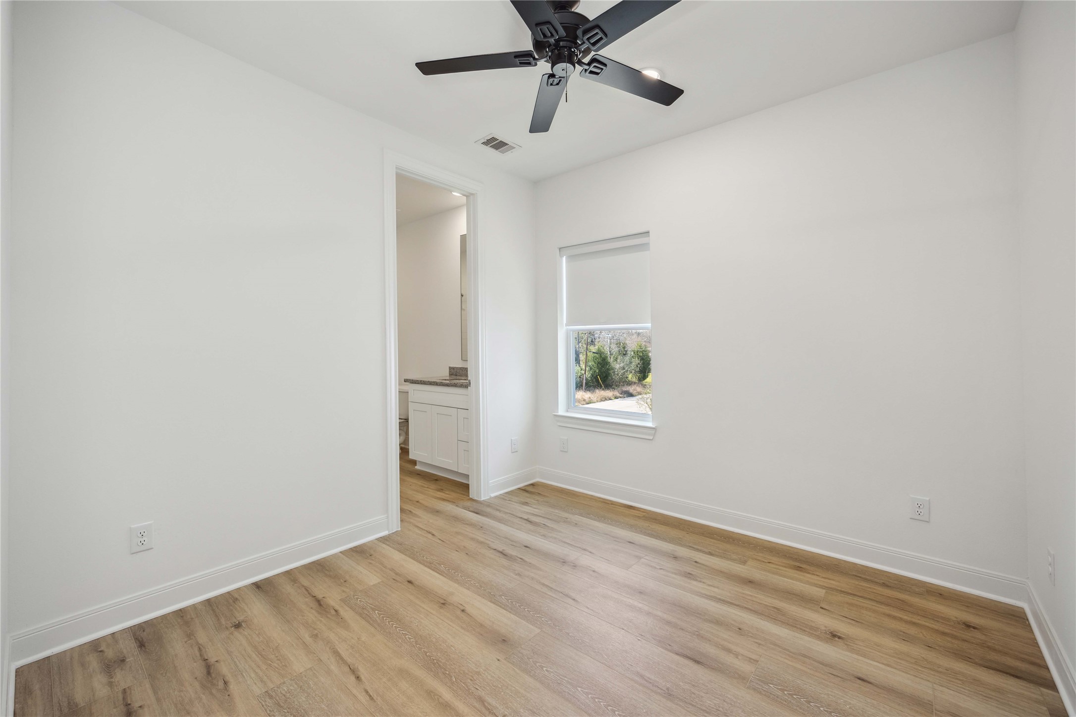 5111 Briscoe Street A , Houston, TX, 77033 | 96304671 | Realty Texas LLC