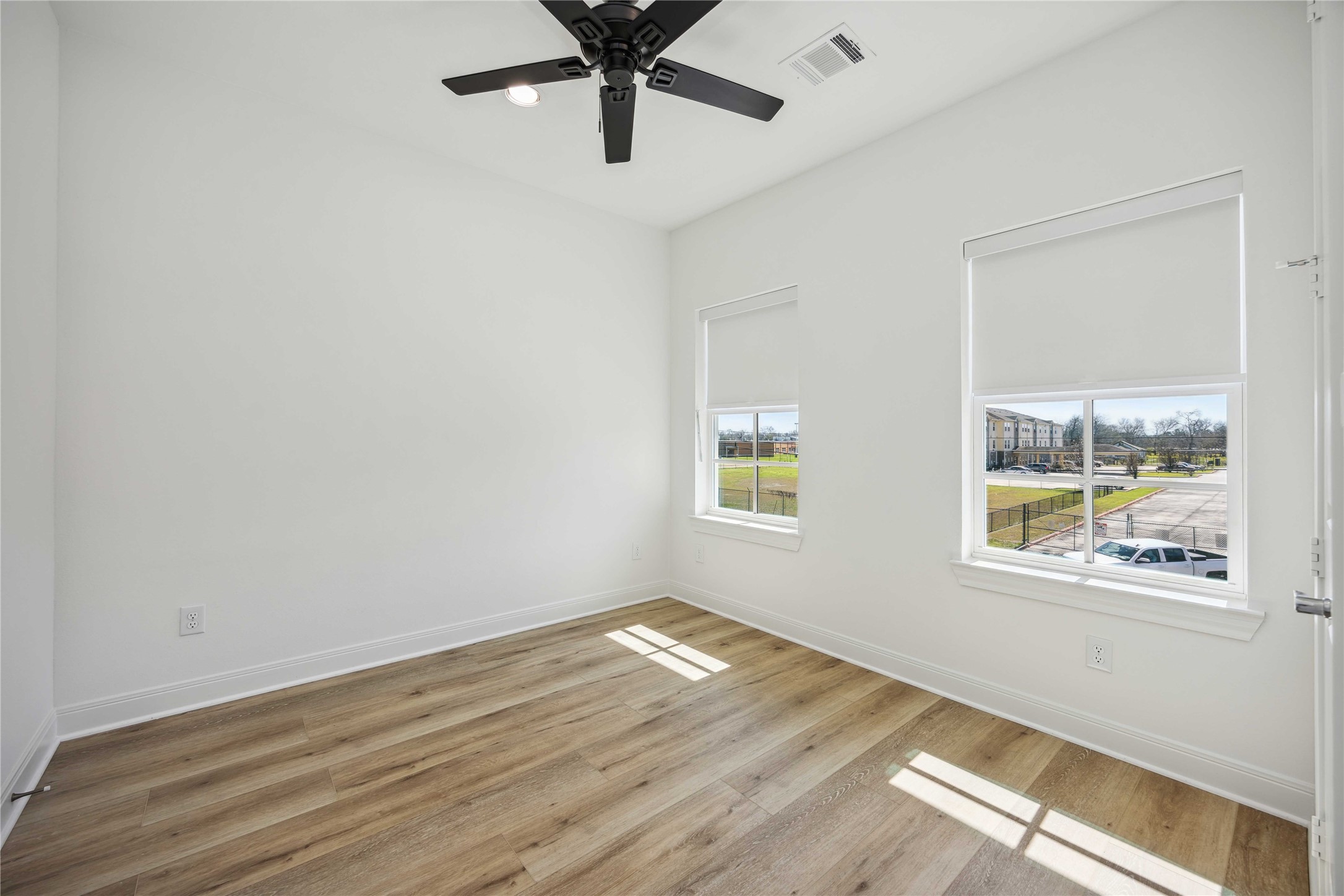 5111 Briscoe Street A , Houston, TX, 77033 | 96304671 | Realty Texas LLC