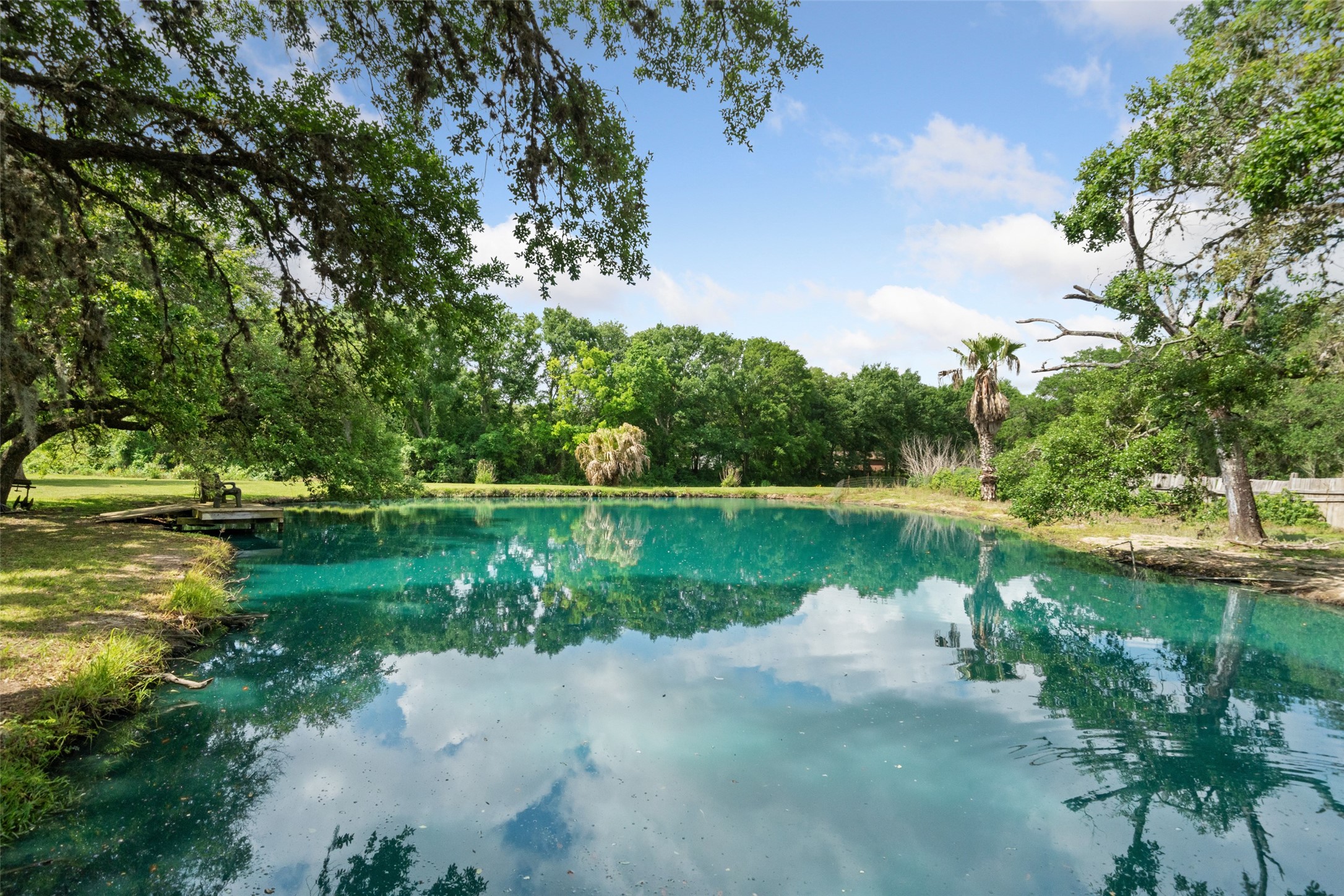52 Sandy Creek Drive , Van Vleck, TX, 77482 | 17619392 | Realty Texas LLC