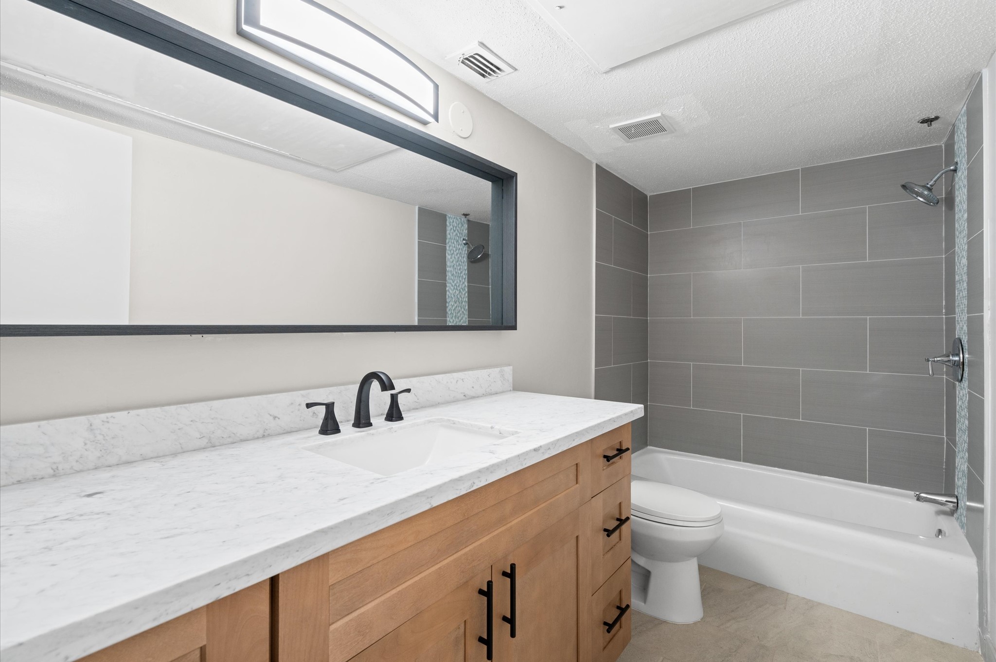 10169 Beekman Place Drive , Houston, TX, 77043 | 52481674 | Realty Texas LLC