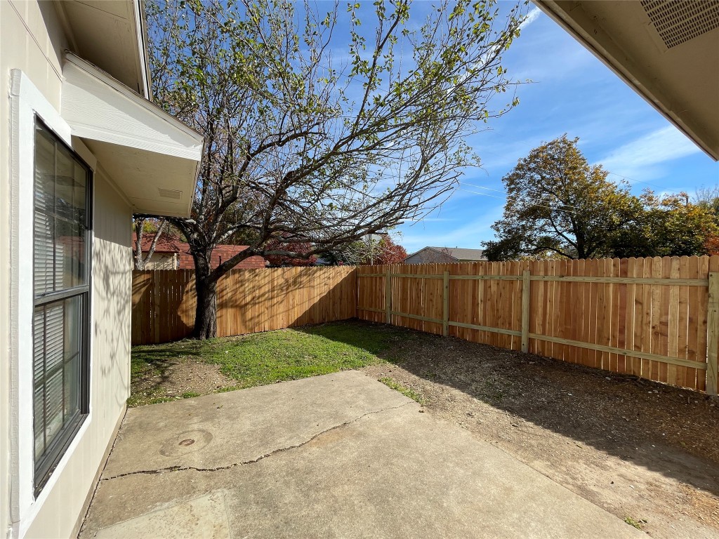 1215 Ridgemont Street , Round Rock, TX, 78664 | 7047141 | Realty Texas LLC
