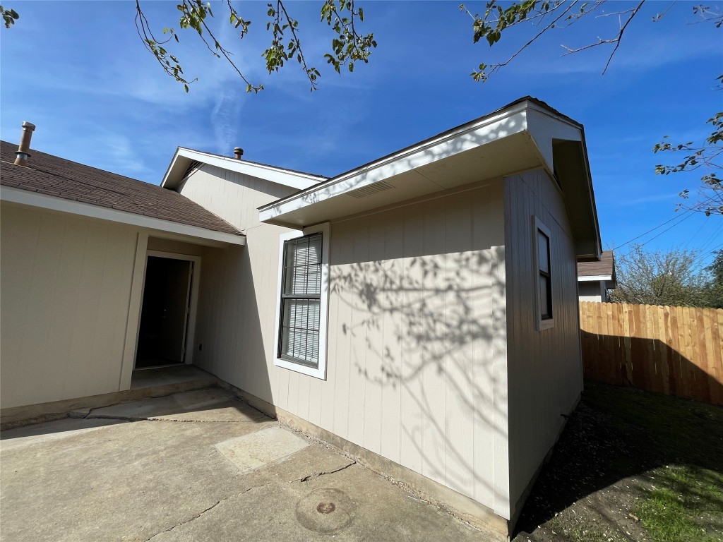 1215 Ridgemont Street , Round Rock, TX, 78664 | 7047141 | Realty Texas LLC