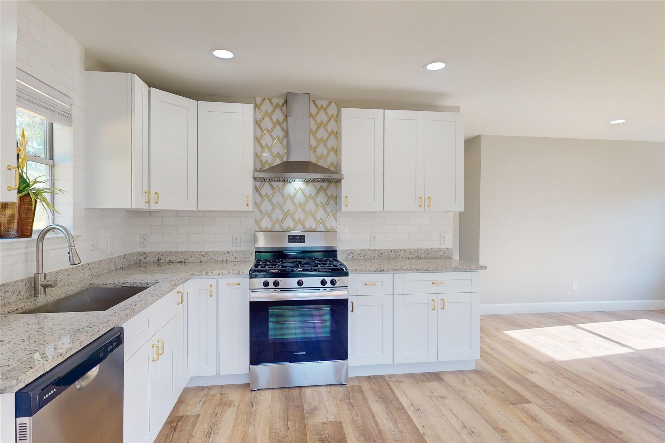1514 E 32 1/2 Street , Houston, TX, 77022 | 23665298 | Realty Texas LLC