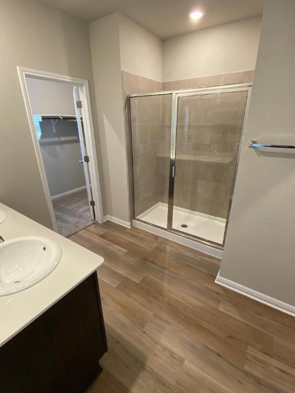 906 Main Street , Hutto, TX, 78634 | 5551768 | Realty Texas LLC