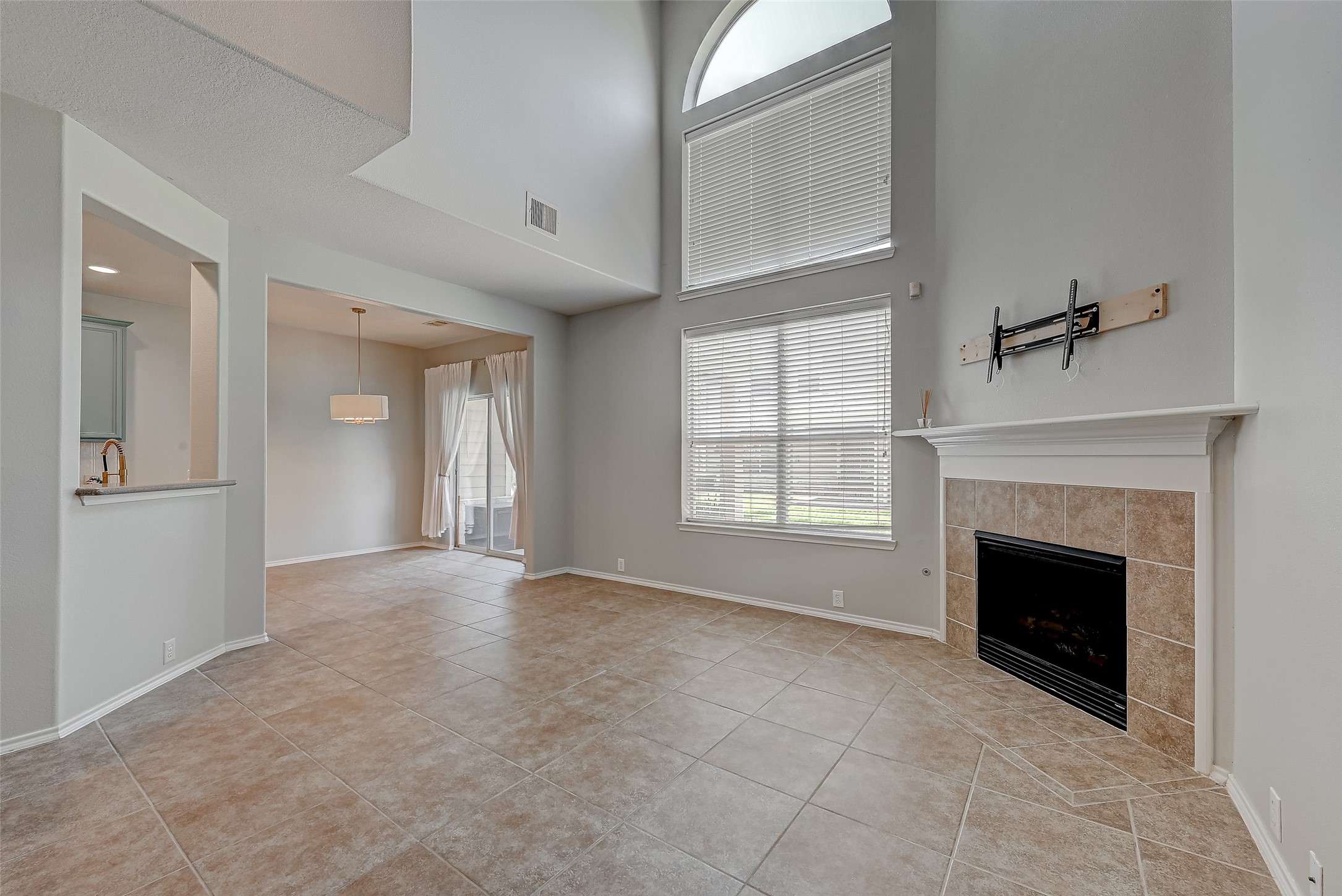 13600 Breton Ridge Street 32C , Houston, TX, 77070 | 87515755 | Realty Texas LLC