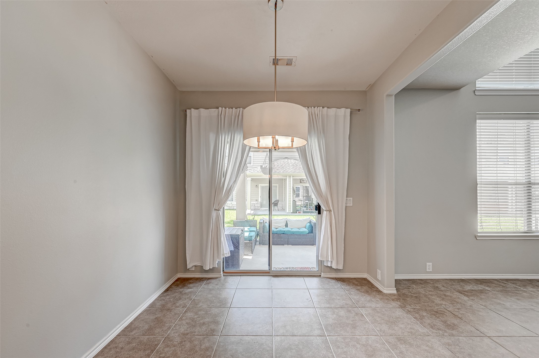 13600 Breton Ridge Street 32C , Houston, TX, 77070 | 87515755 | Realty Texas LLC