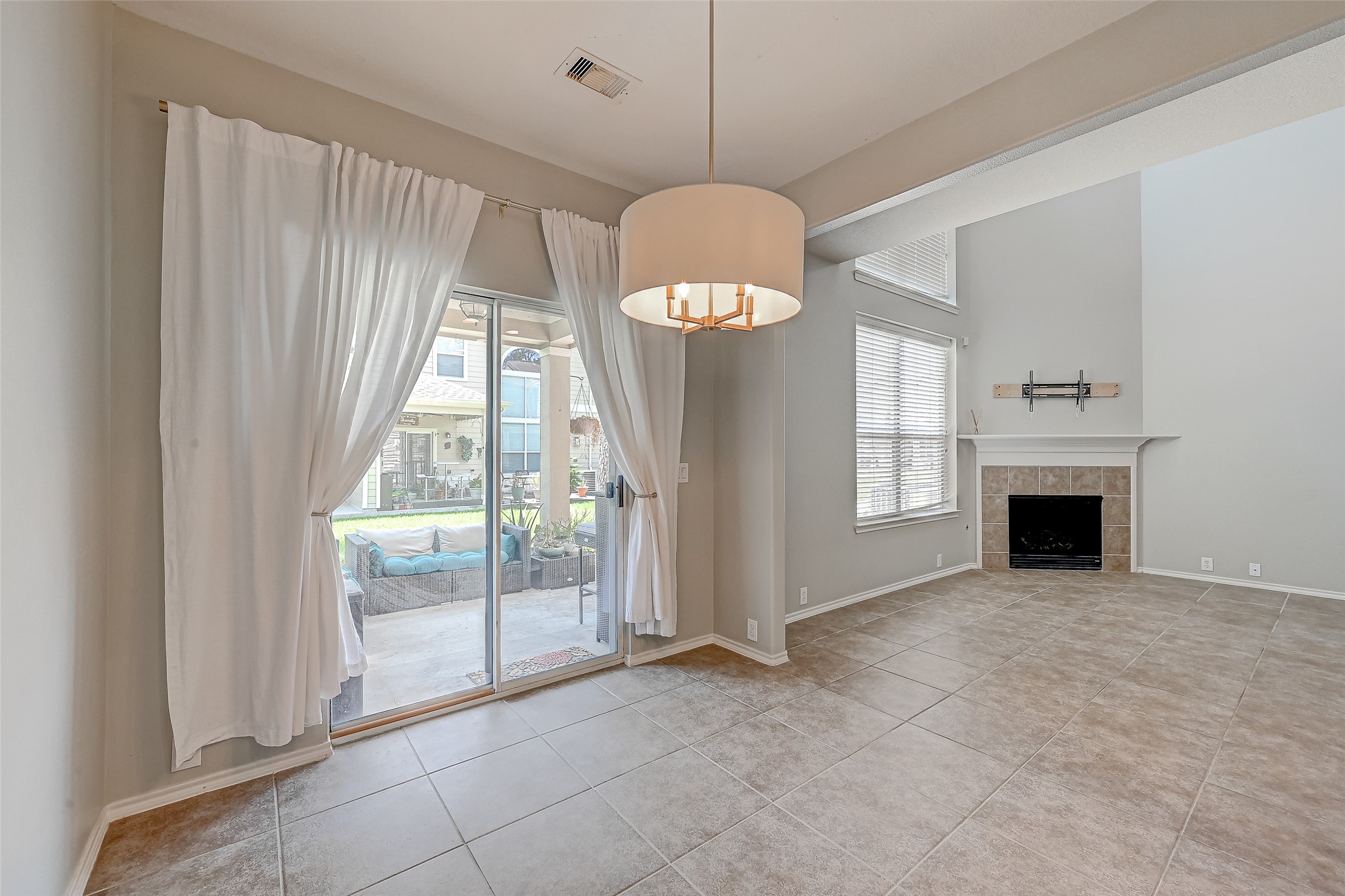 13600 Breton Ridge Street 32C , Houston, TX, 77070 | 87515755 | Realty Texas LLC
