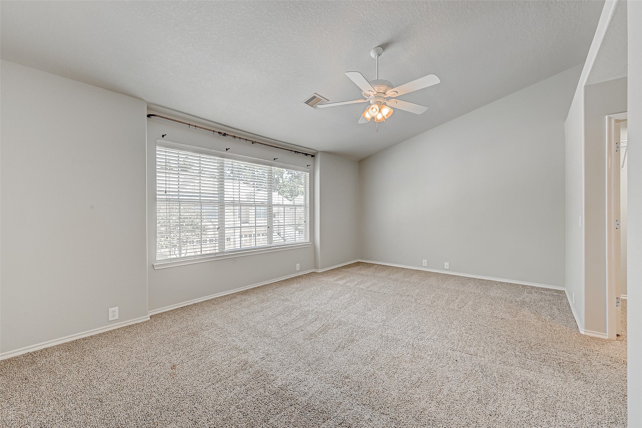 13600 Breton Ridge Street 32C , Houston, TX, 77070 | 87515755 | Realty Texas LLC