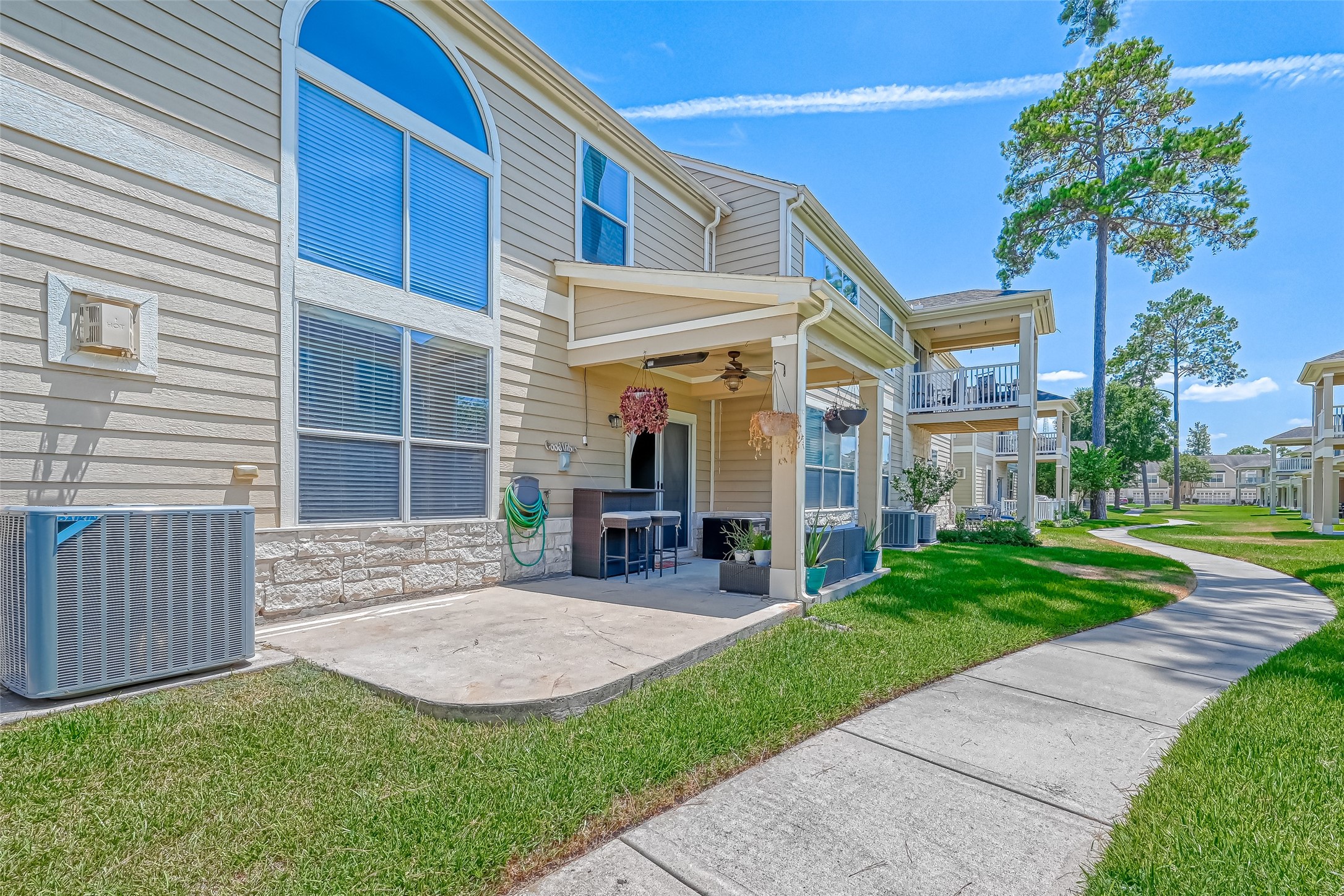 13600 Breton Ridge Street 32C , Houston, TX, 77070 | 87515755 | Realty Texas LLC