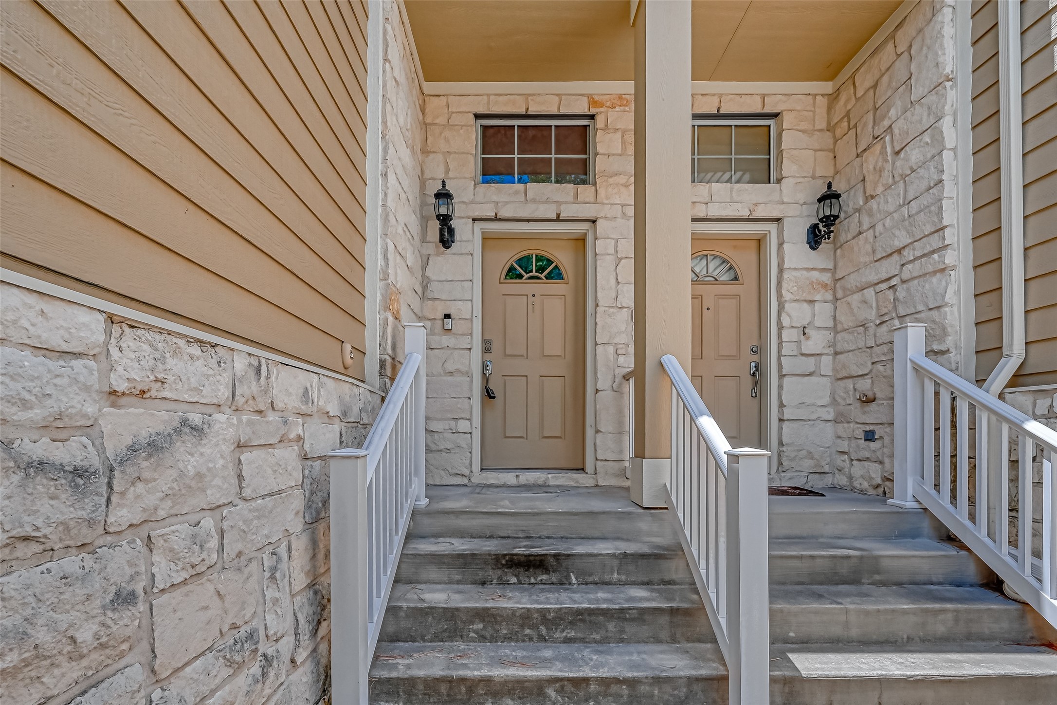 13600 Breton Ridge Street 32C , Houston, TX, 77070 | 87515755 | Realty Texas LLC