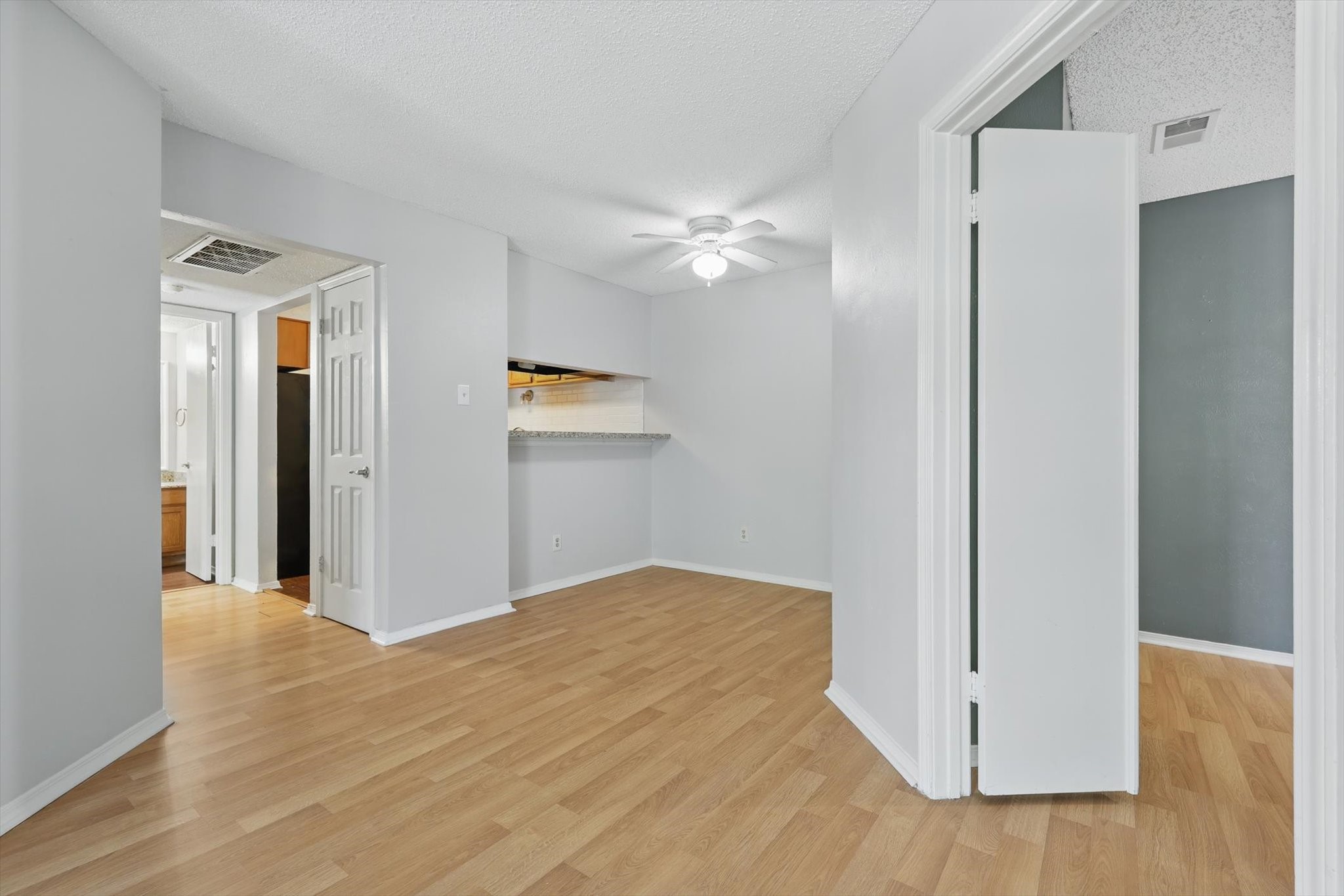 18333 Roehampton Drive 332 , Dallas, TX, 75252 | 20896396 | Realty Texas LLC