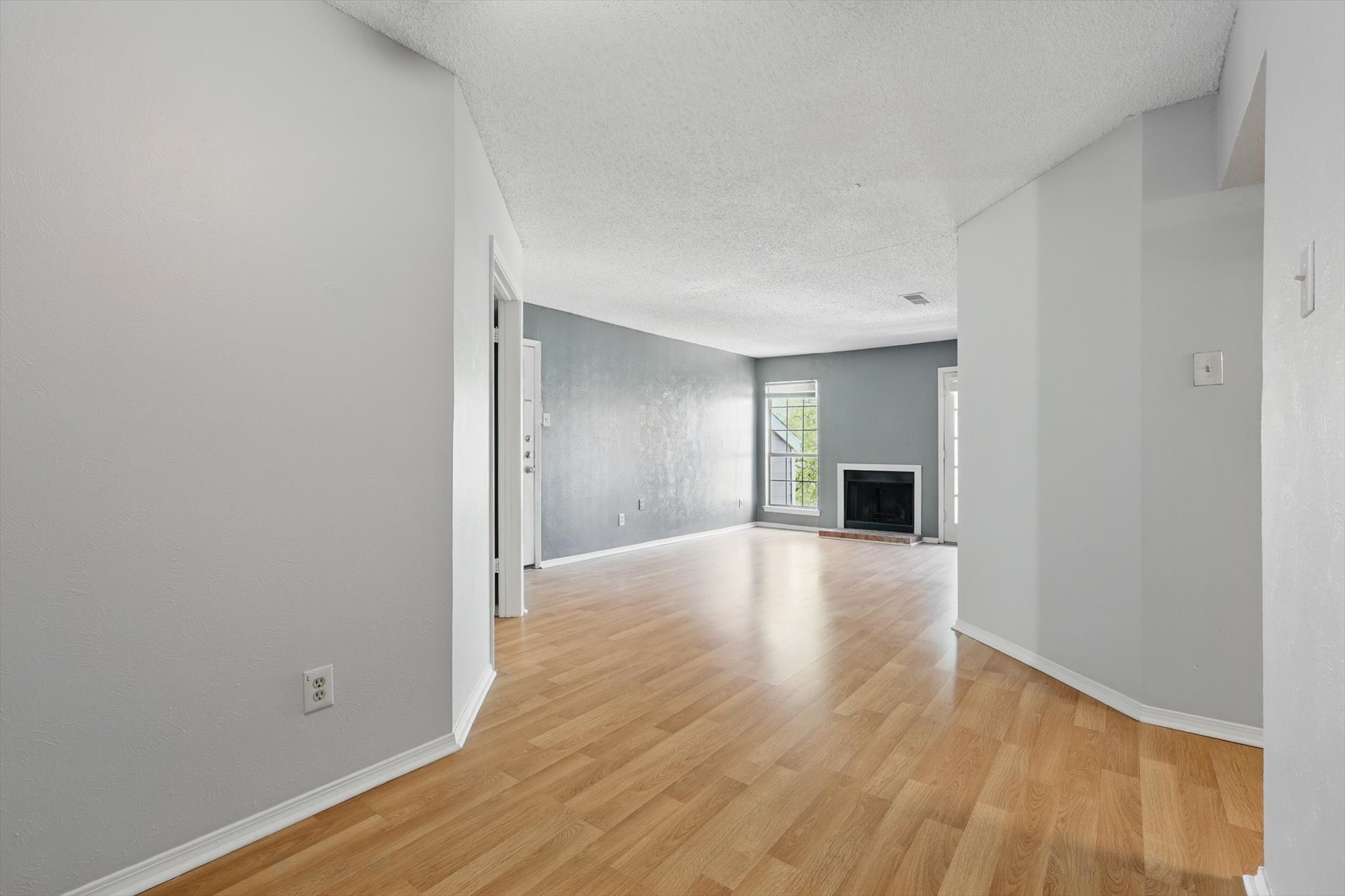 18333 Roehampton Drive 332 , Dallas, TX, 75252 | 20896396 | Realty Texas LLC