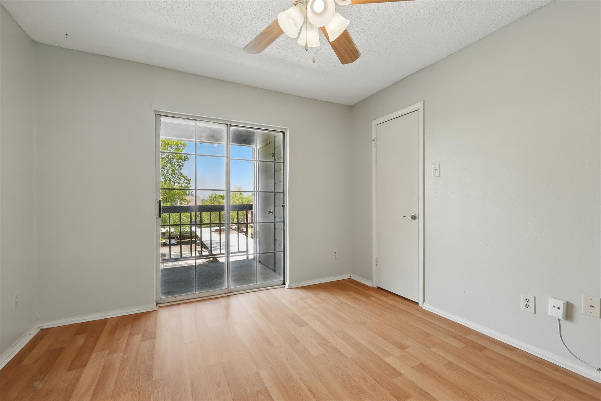 18333 Roehampton Drive 332 , Dallas, TX, 75252 | 20896396 | Realty Texas LLC